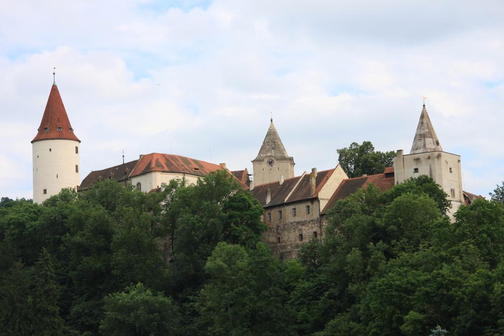 Orli Hnizdo At Chateau Novak Křivoklát Exterior foto